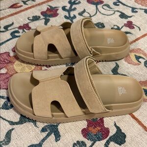 Wild Fable Hayley Tan Slide Sandals